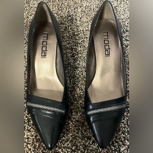Moda Pump Heels with Faux Zipper Detail